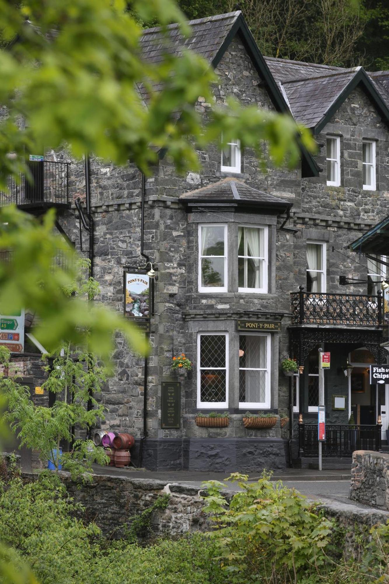 Pont y Pair Inn Betws-y-Coed Bagian luar foto