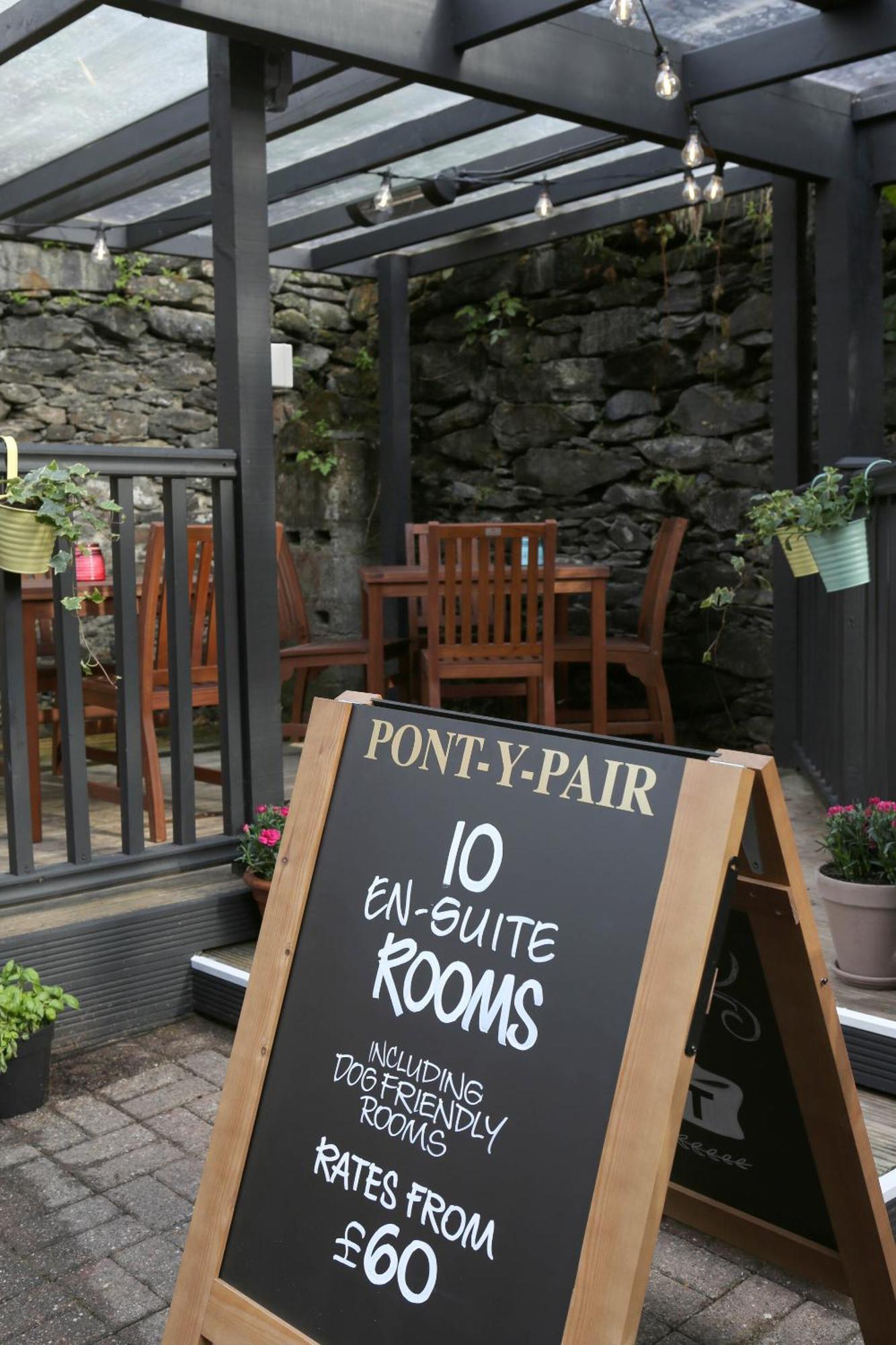 Pont y Pair Inn Betws-y-Coed Bagian luar foto